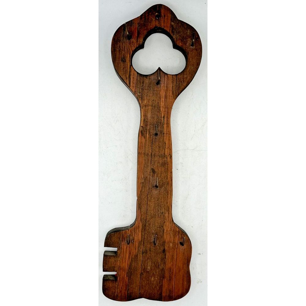 Vtg Wooden Skeleton Key Holder Shaped Wall Hanging 8 Hooks Primitive Cottage MCM